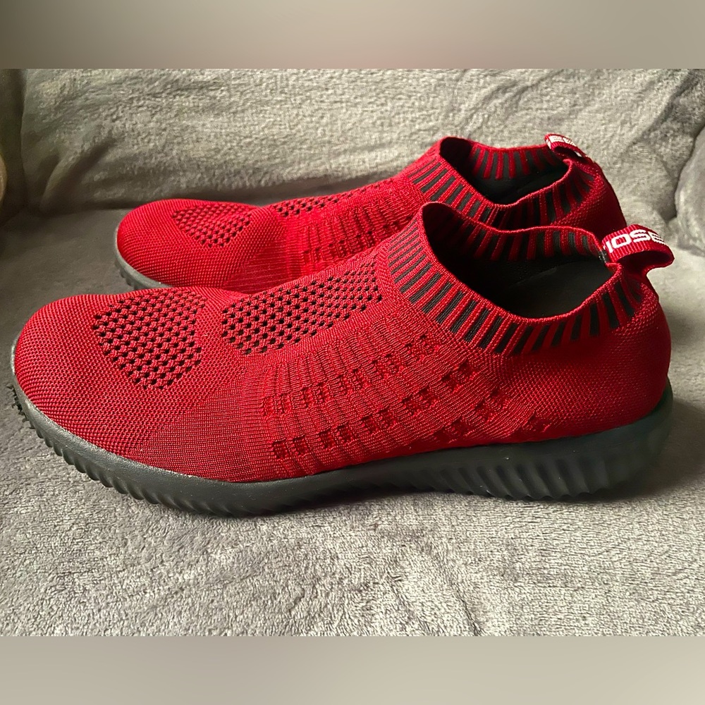 EUC Tiosebon Women's Athletic Walking Shoe Mesh Comfort Sneaker - Size 44 / 11